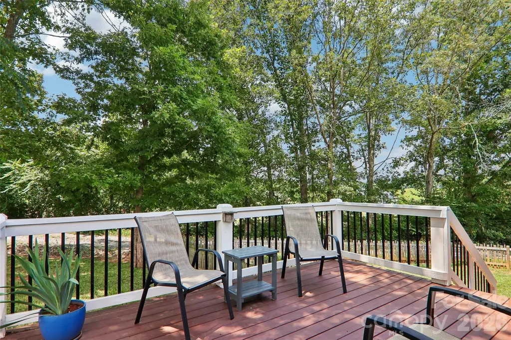 196 Tipton Hill Road Leicester NC 28748