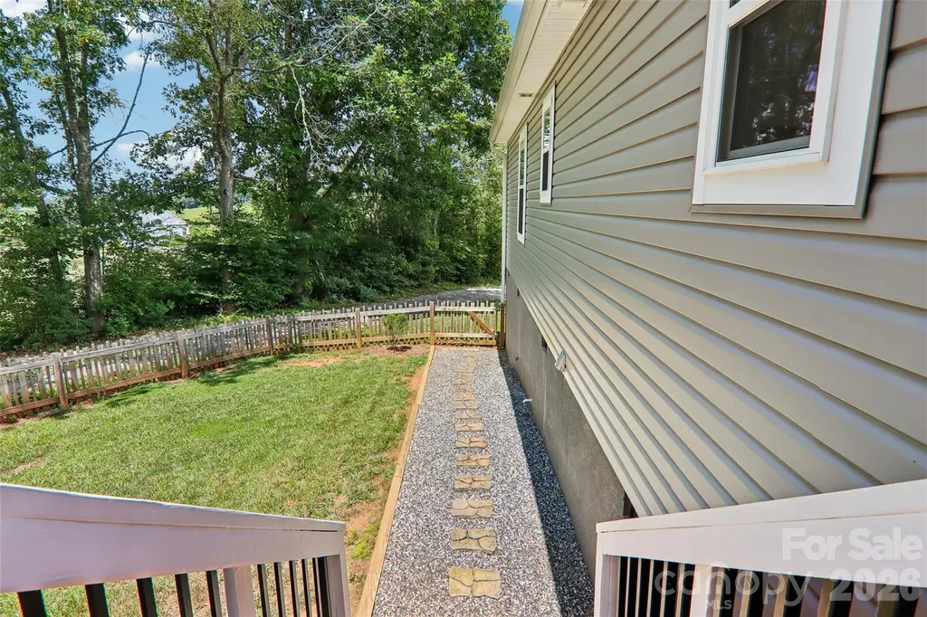 196 Tipton Hill Road Leicester NC 28748