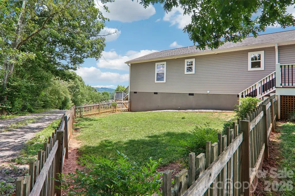 196 Tipton Hill Road Leicester NC 28748