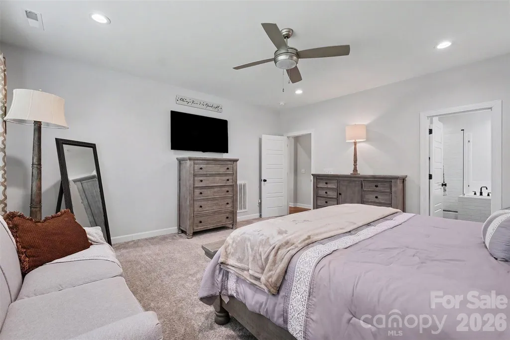 3826 Dahlia Drive Harrisburg NC 28075