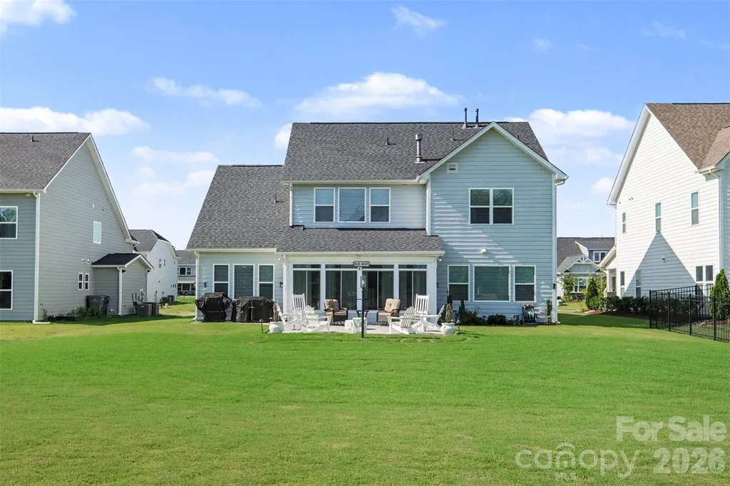 3826 Dahlia Drive Harrisburg NC 28075