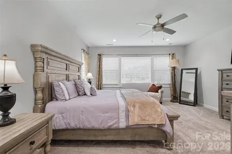 3826 Dahlia Drive Harrisburg NC 28075