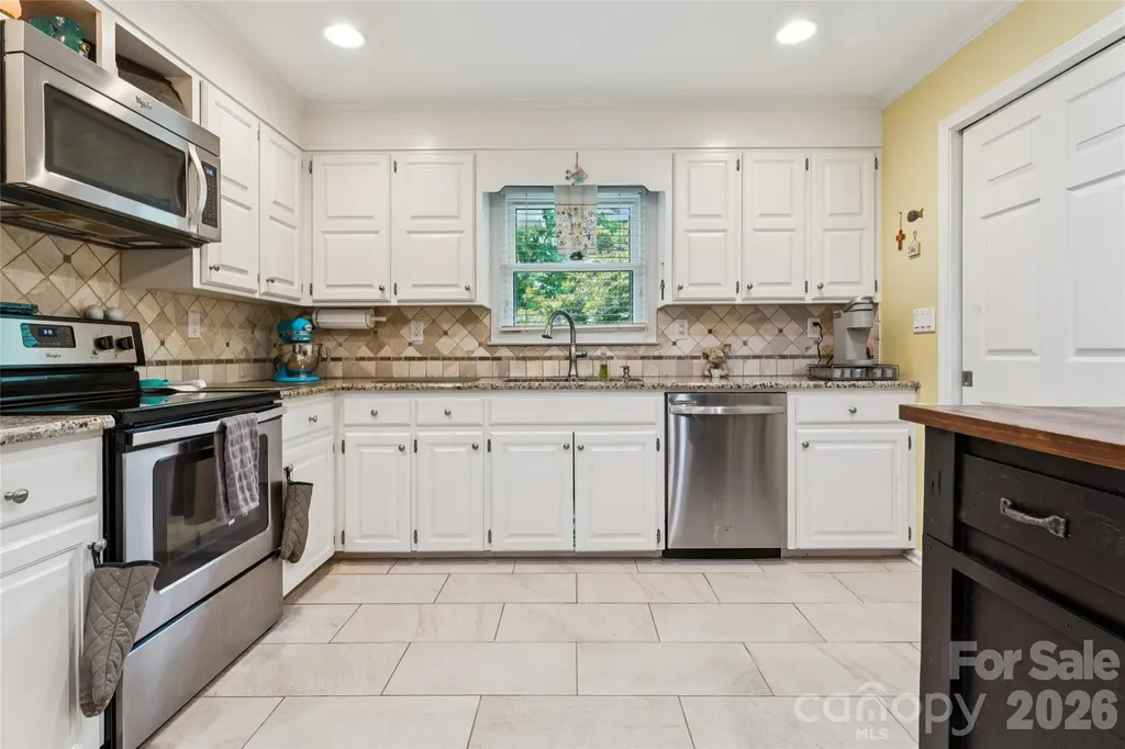 2004 Battle Street Salisbury NC 28146