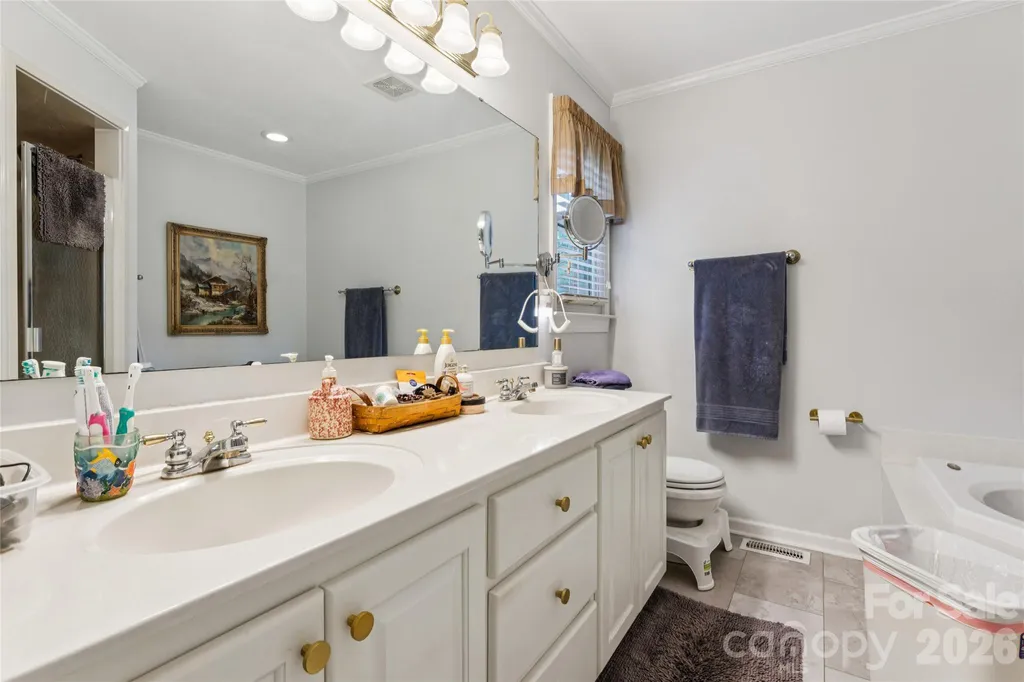 2004 Battle Street Salisbury NC 28146