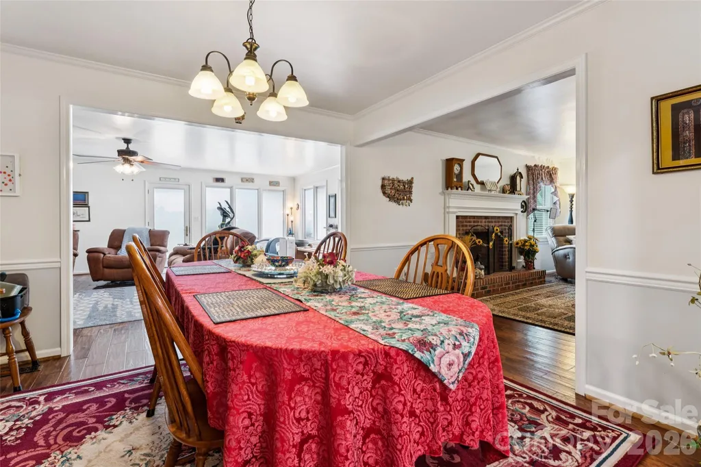 2004 Battle Street Salisbury NC 28146