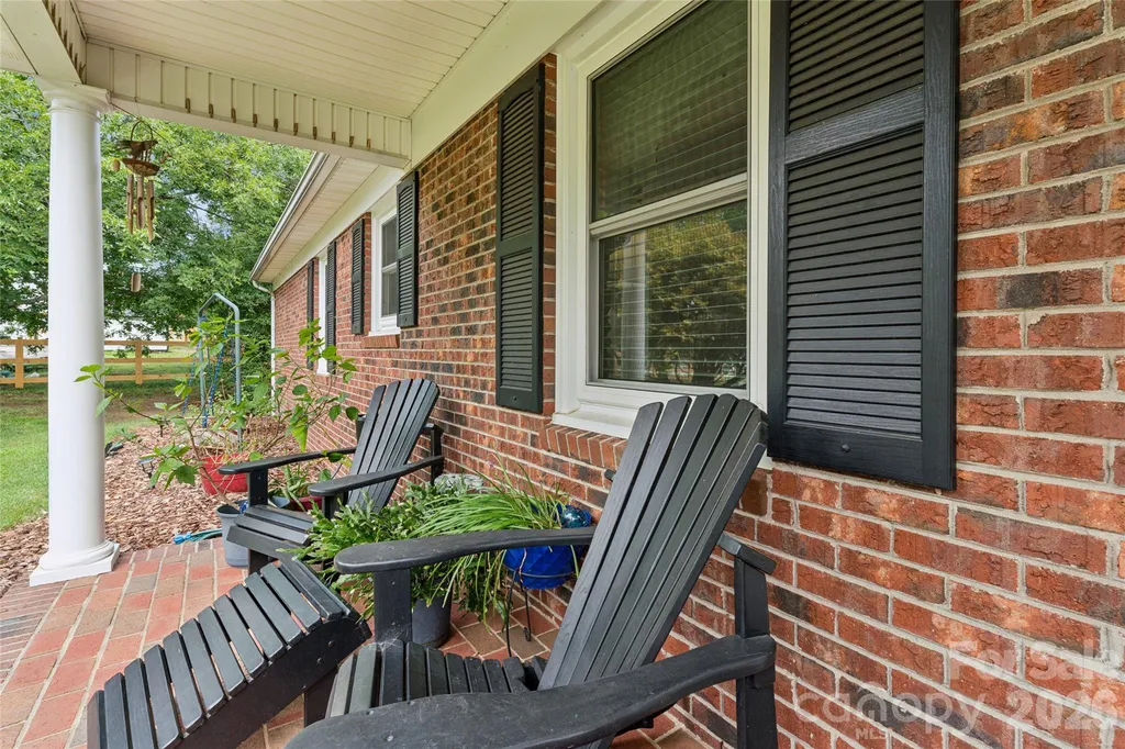 2004 Battle Street Salisbury NC 28146