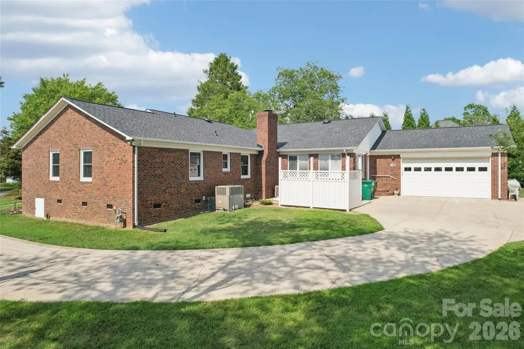 2004 Battle Street Salisbury NC 28146