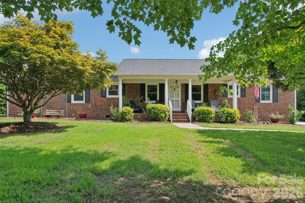 2004 Battle Street Salisbury NC 28146