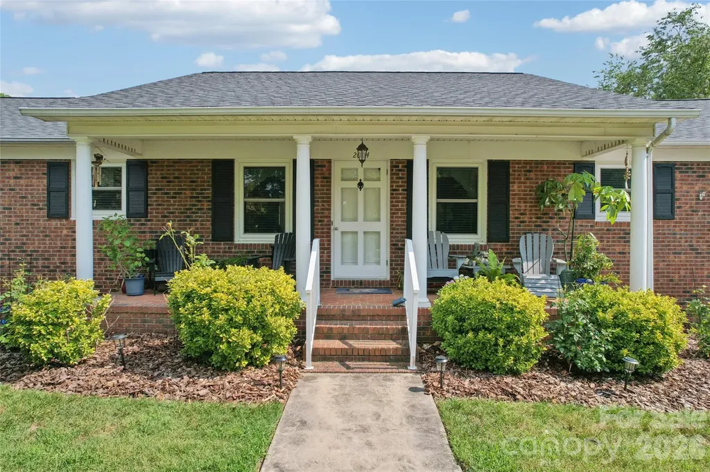 2004 Battle Street Salisbury NC 28146