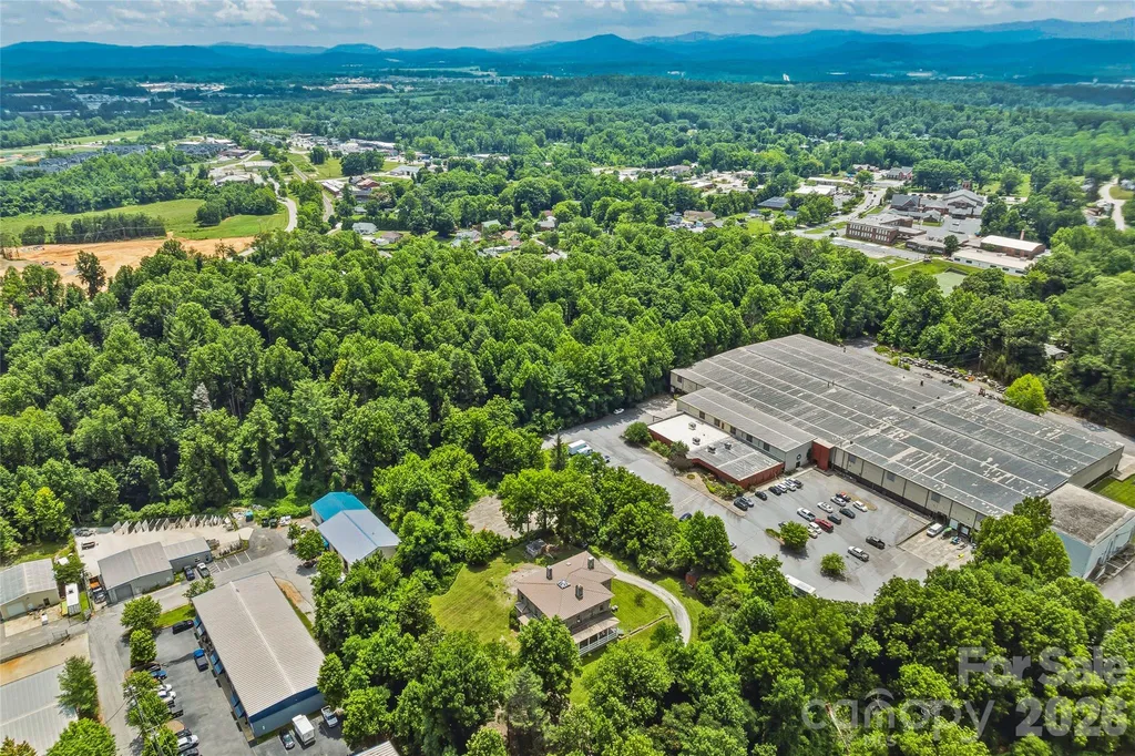 31 Meadows Blake House Lane Fletcher NC 28732