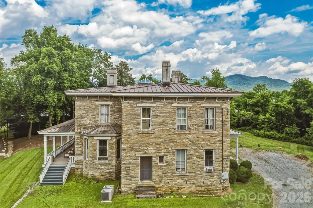 31 Meadows Blake House Lane Fletcher NC 28732
