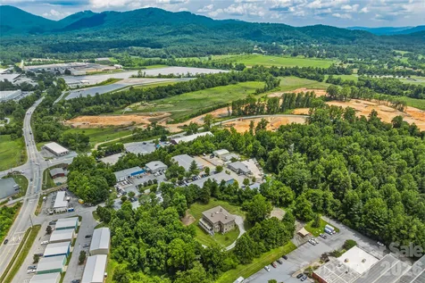 31 Meadows Blake House Lane Fletcher NC 28732