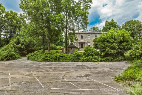31 Meadows Blake House Lane Fletcher NC 28732