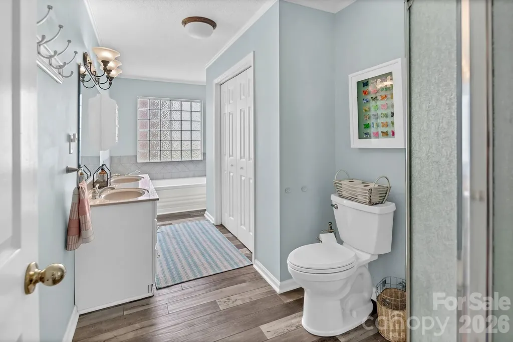 136 Lakeland Circle Mount Gilead NC 27306