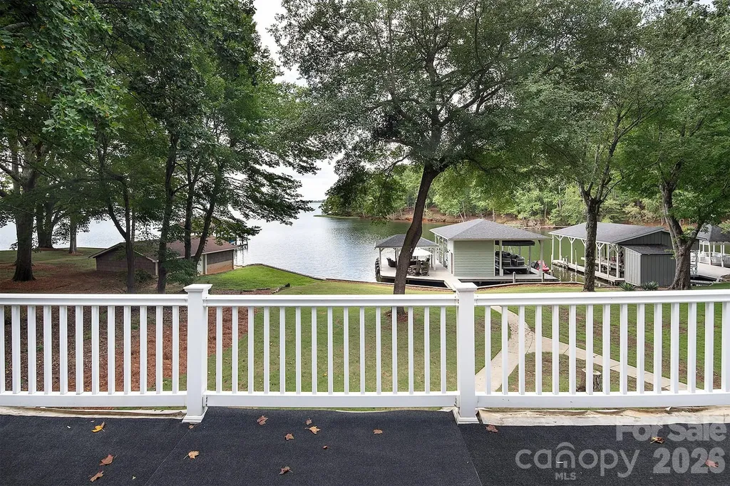 136 Lakeland Circle Mount Gilead NC 27306