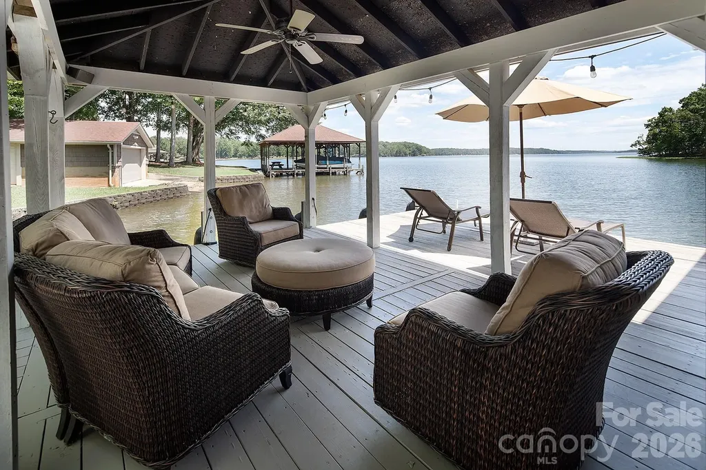136 Lakeland Circle Mount Gilead NC 27306