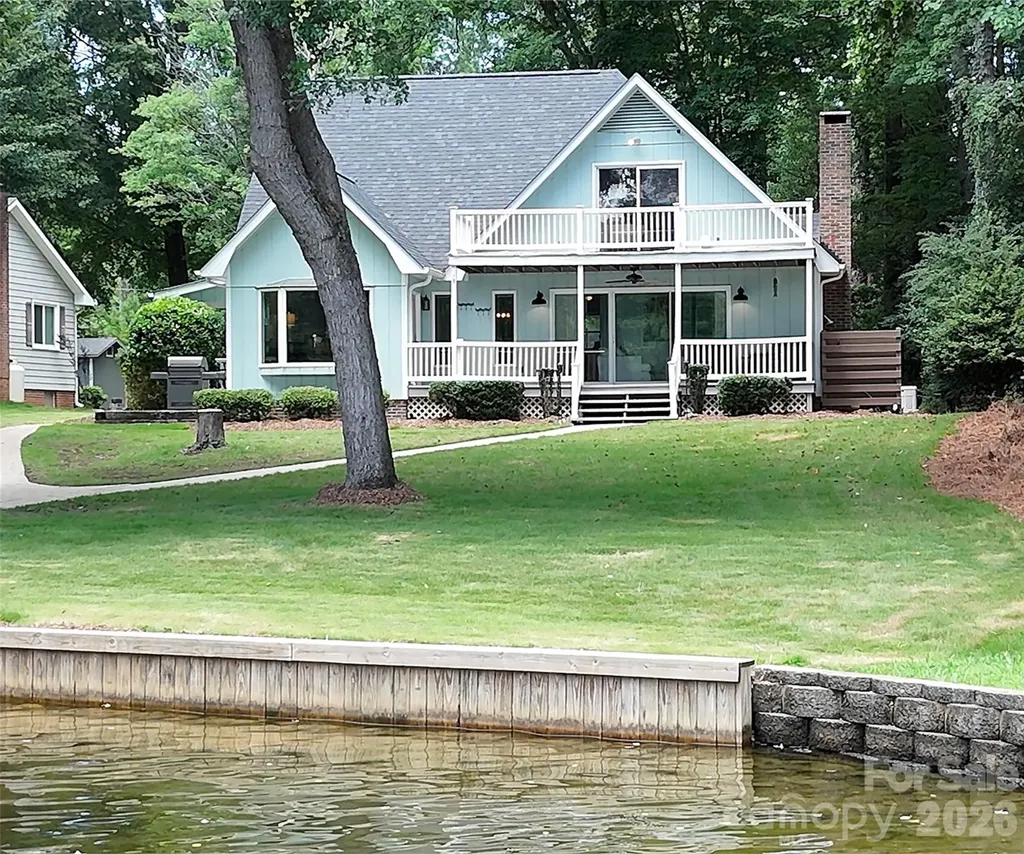136 Lakeland Circle Mount Gilead NC 27306