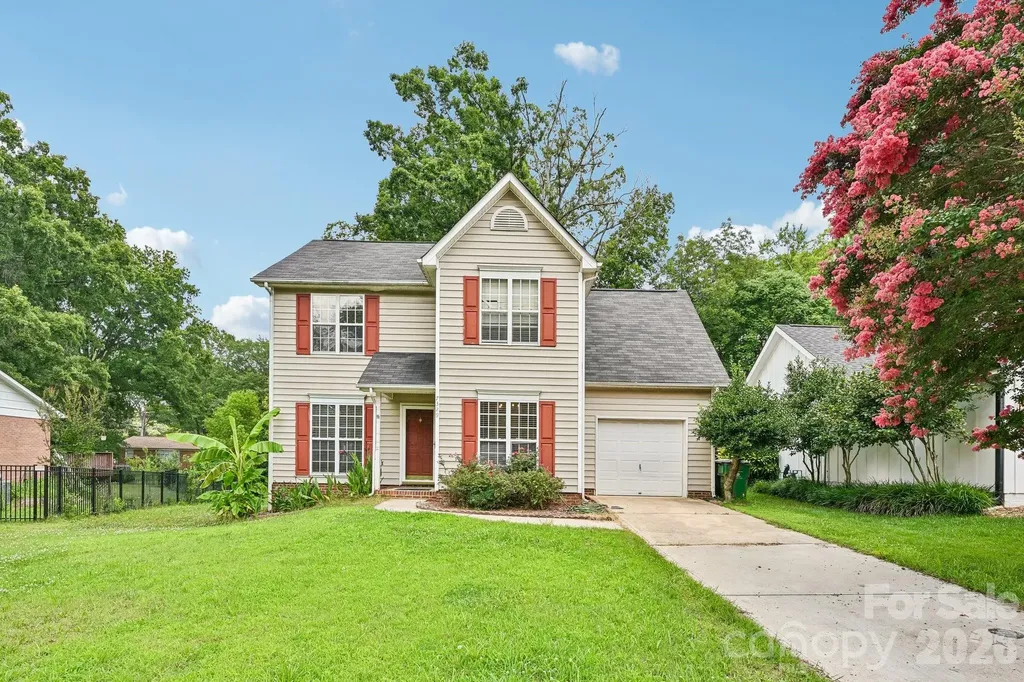 7329 Starvalley Drive Charlotte NC 28210