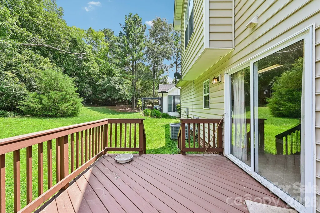 7329 Starvalley Drive Charlotte NC 28210