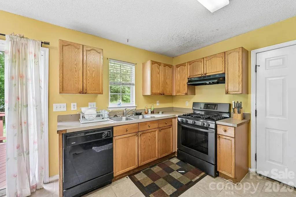 7329 Starvalley Drive Charlotte NC 28210