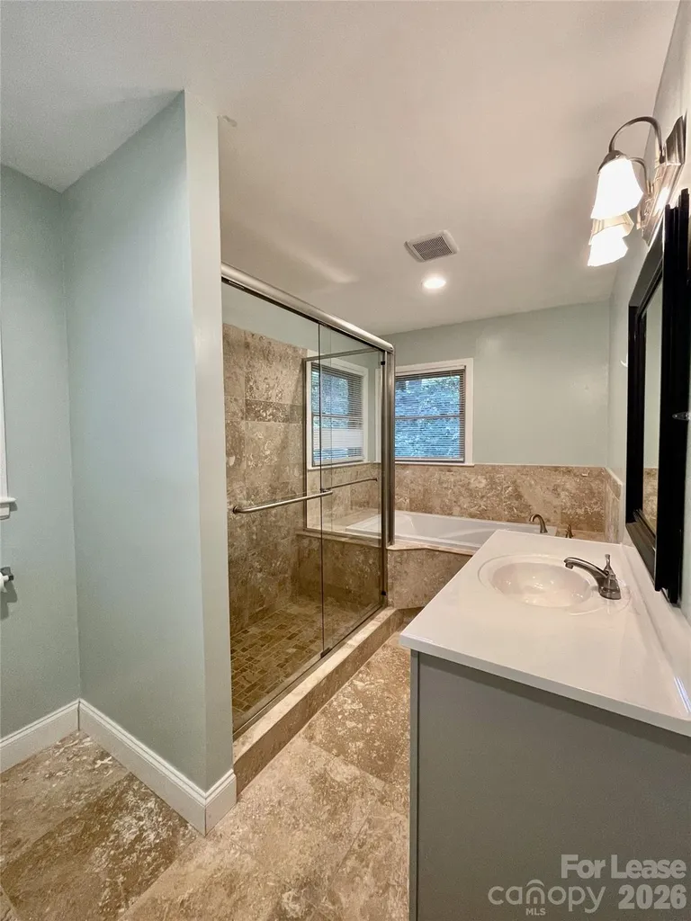 5226 Murrayhill Road Charlotte NC 28210