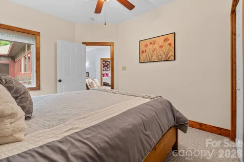 747 Whitetail Trail Banner Elk NC 28604