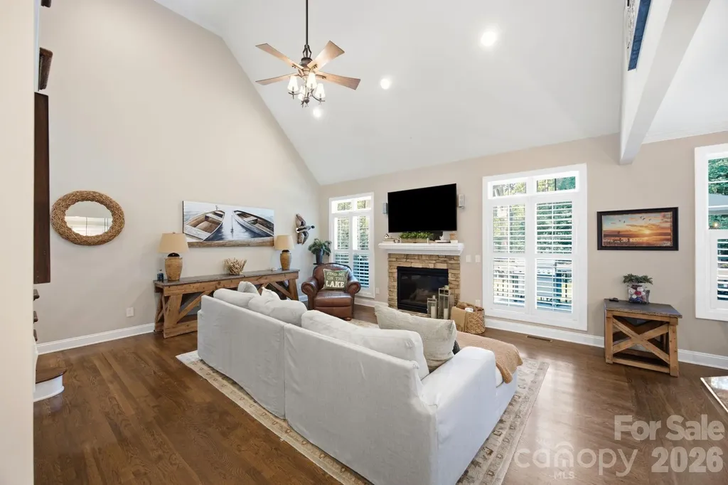 240 Silvercliff Drive Mount Holly NC 28120