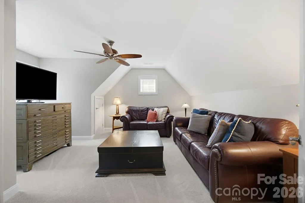 240 Silvercliff Drive Mount Holly NC 28120