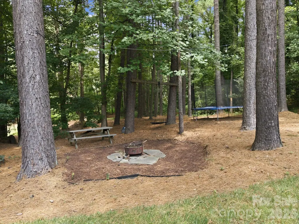 240 Silvercliff Drive Mount Holly NC 28120