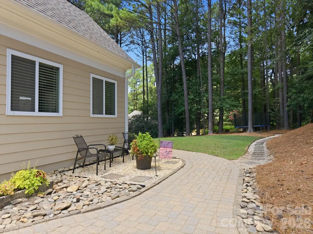 240 Silvercliff Drive Mount Holly NC 28120