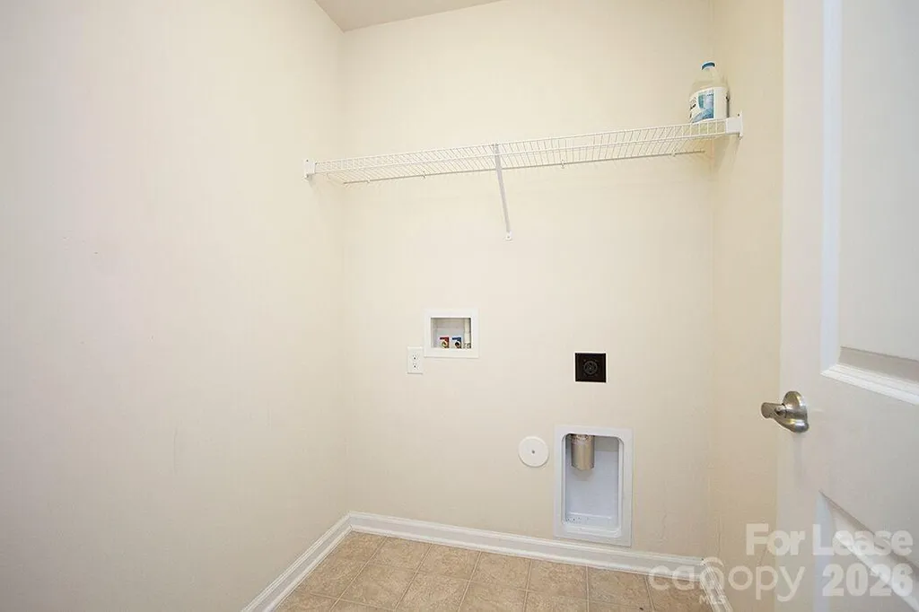 2704 Silverthorn Drive Charlotte NC 28273