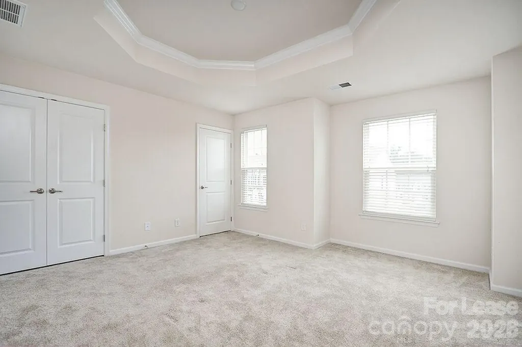 2704 Silverthorn Drive Charlotte NC 28273