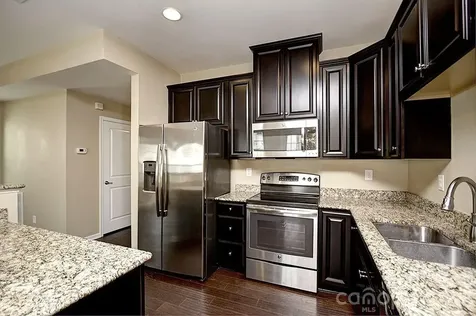 2704 Silverthorn Drive Charlotte NC 28273