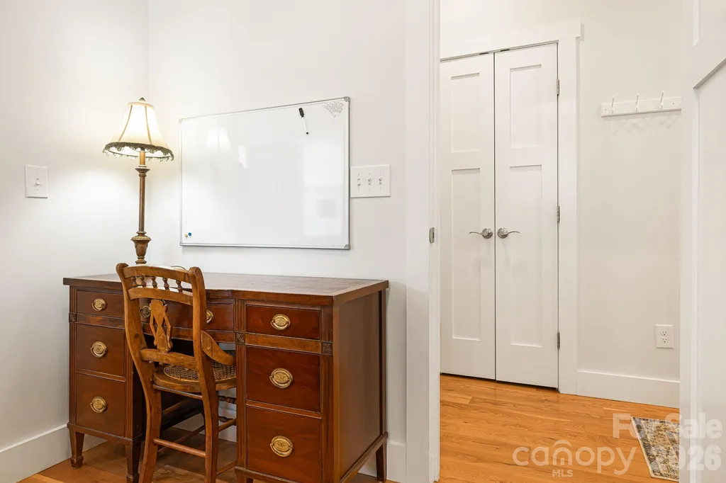 82 Summit Circle Hendersonville NC 28739