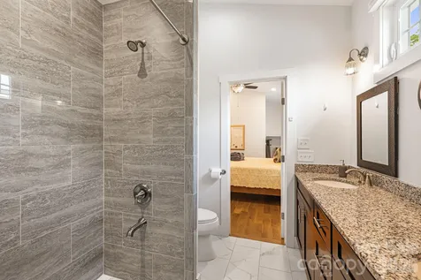 82 Summit Circle Hendersonville NC 28739
