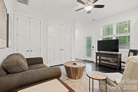82 Summit Circle Hendersonville NC 28739