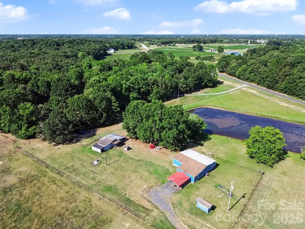 812 N Forest Hills School Road Marshville NC 28103