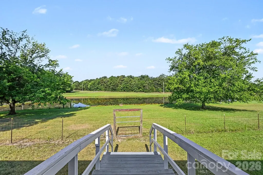 812 N Forest Hills School Road Marshville NC 28103