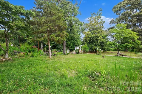 732 Woods Chapel Road Duncan SC 29334