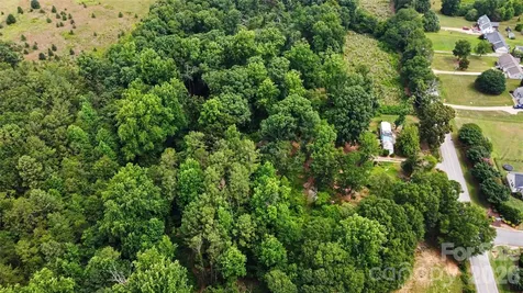 732 Woods Chapel Road Duncan SC 29334