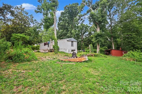 732 Woods Chapel Road Duncan SC 29334