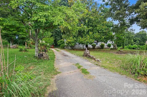 732 Woods Chapel Road Duncan SC 29334