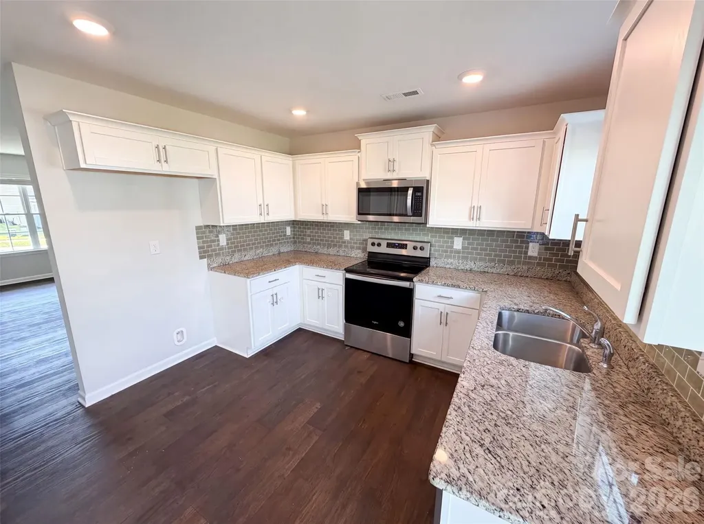 7244 Finnigan Road Charlotte NC 28215