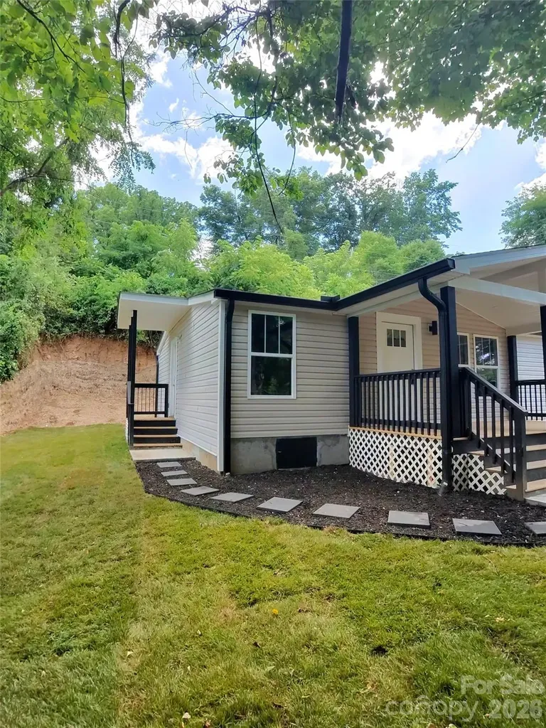64 P J Drive Waynesville NC 28786