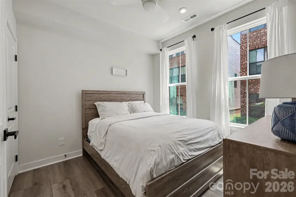 1018 Simcoe Lane Charlotte NC 28217