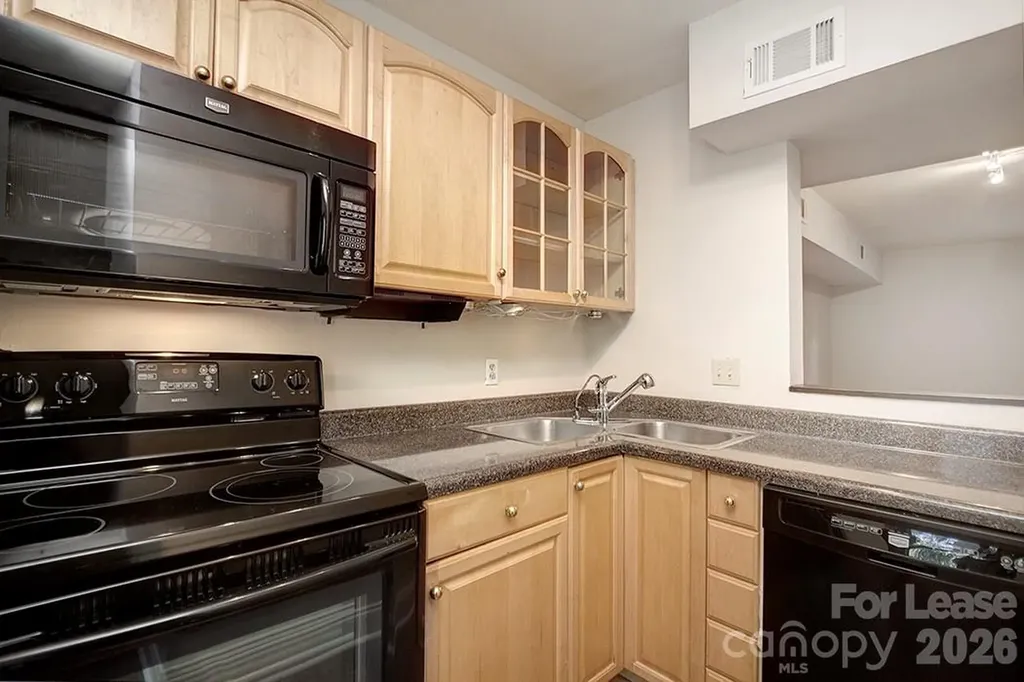 951 Hollywood Street Charlotte NC 28211