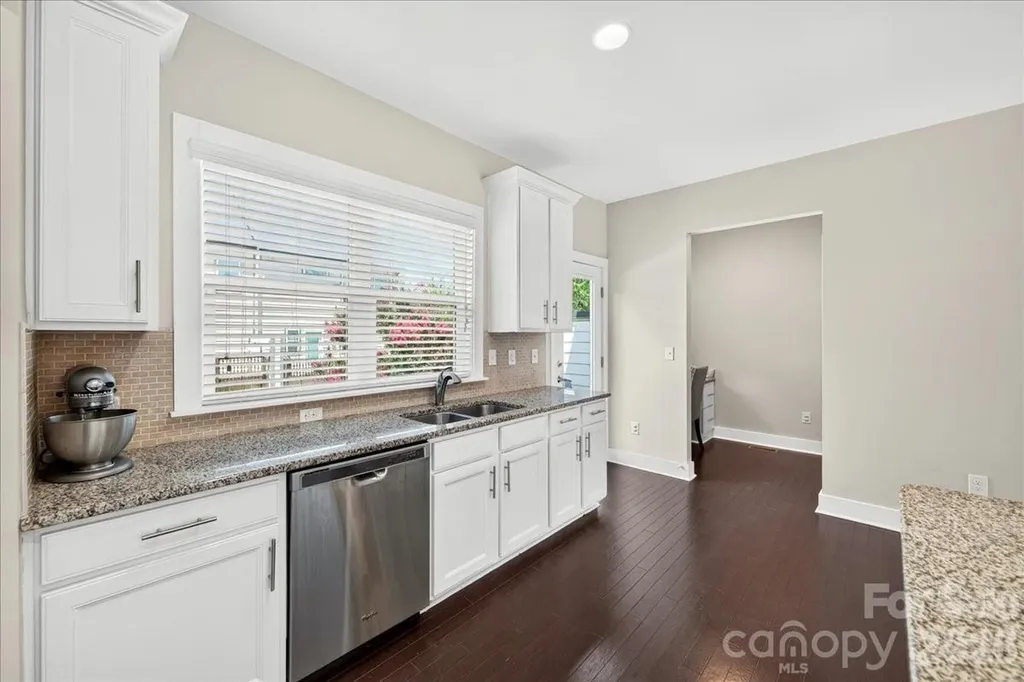 2115 Garabrandt Lane Charlotte NC 28204