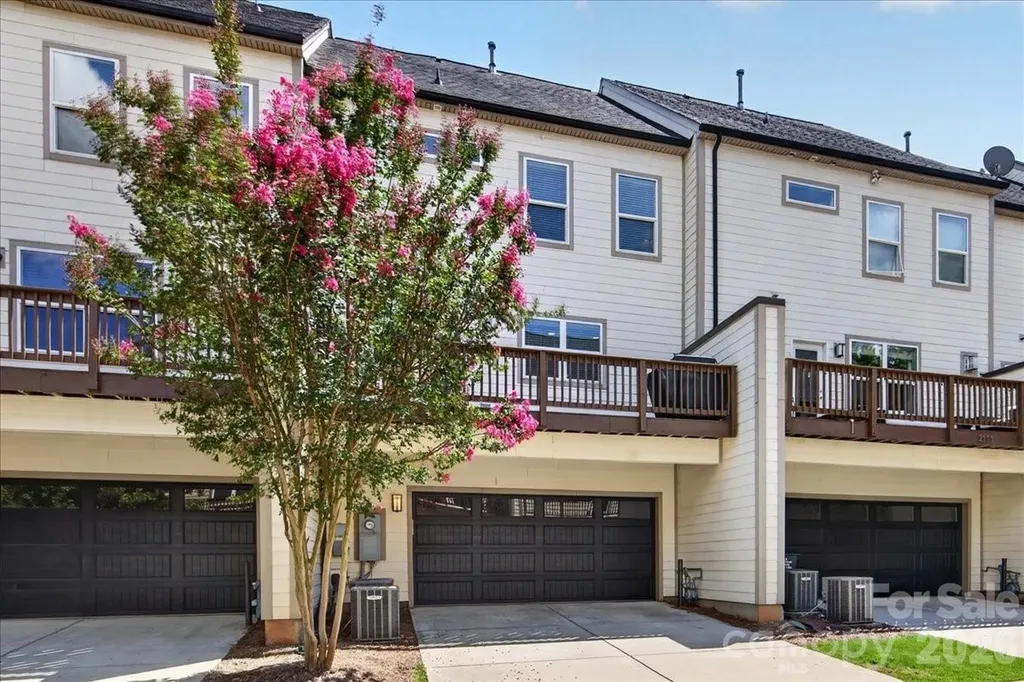 2115 Garabrandt Lane Charlotte NC 28204
