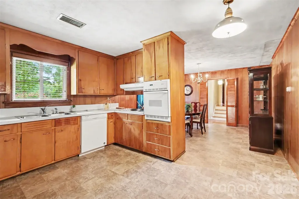 298 Enwood Drive Charlotte NC 28214