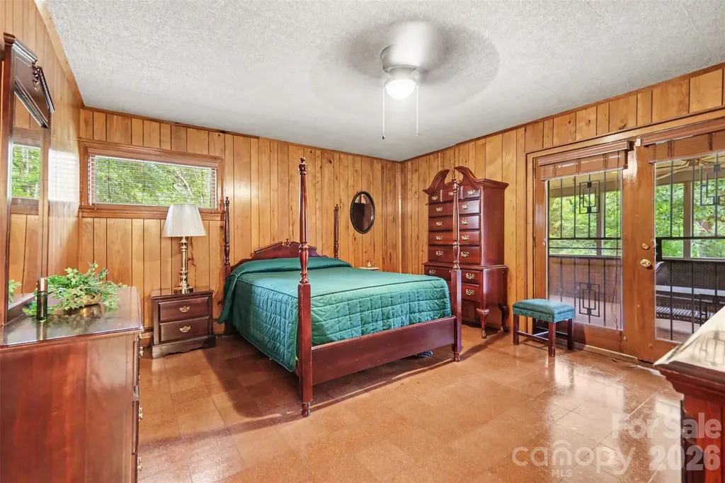 298 Enwood Drive Charlotte NC 28214